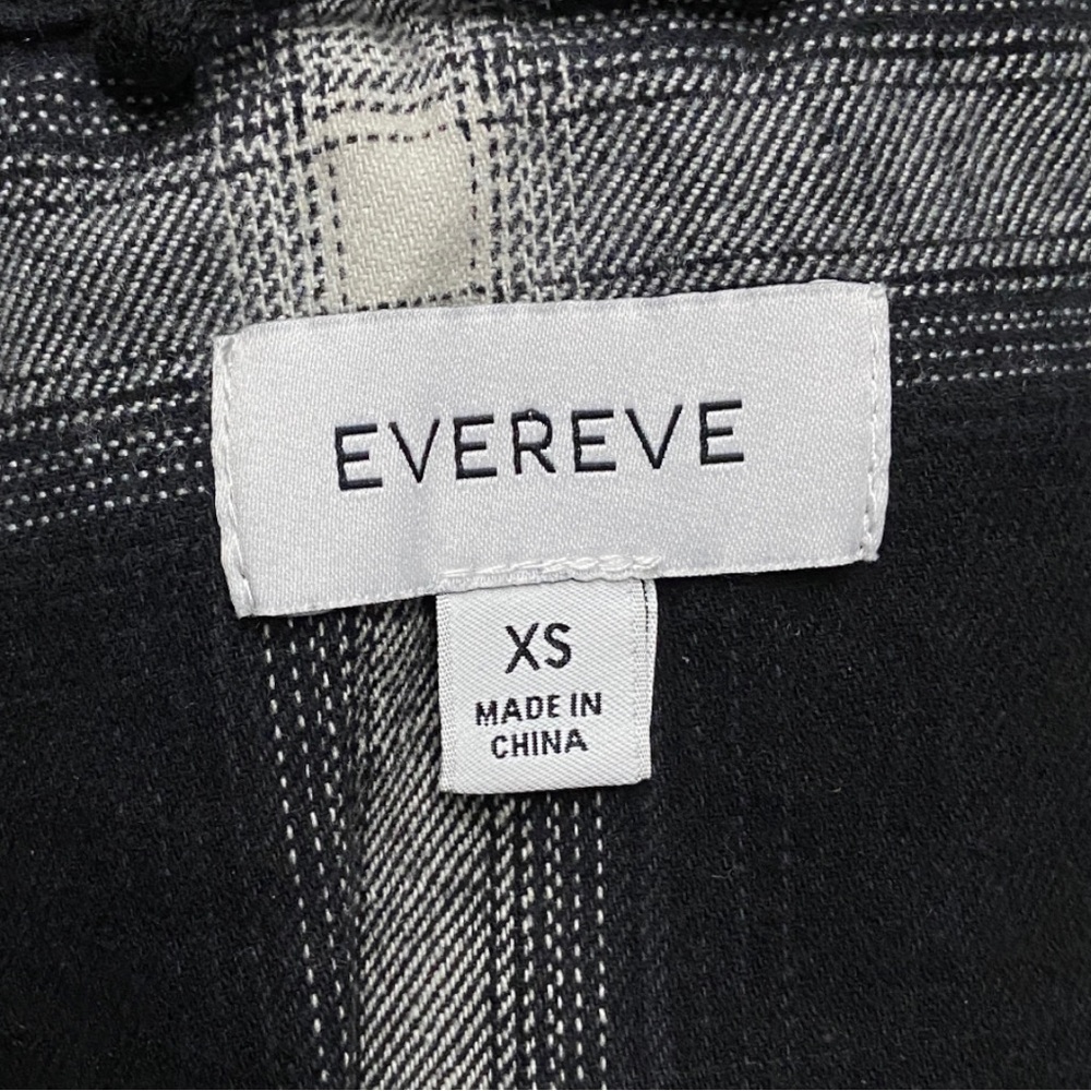 Evereve Lucy Cropped Full Zip  Black, White, and Gray Plaid Jacket - Picture 9 of 11